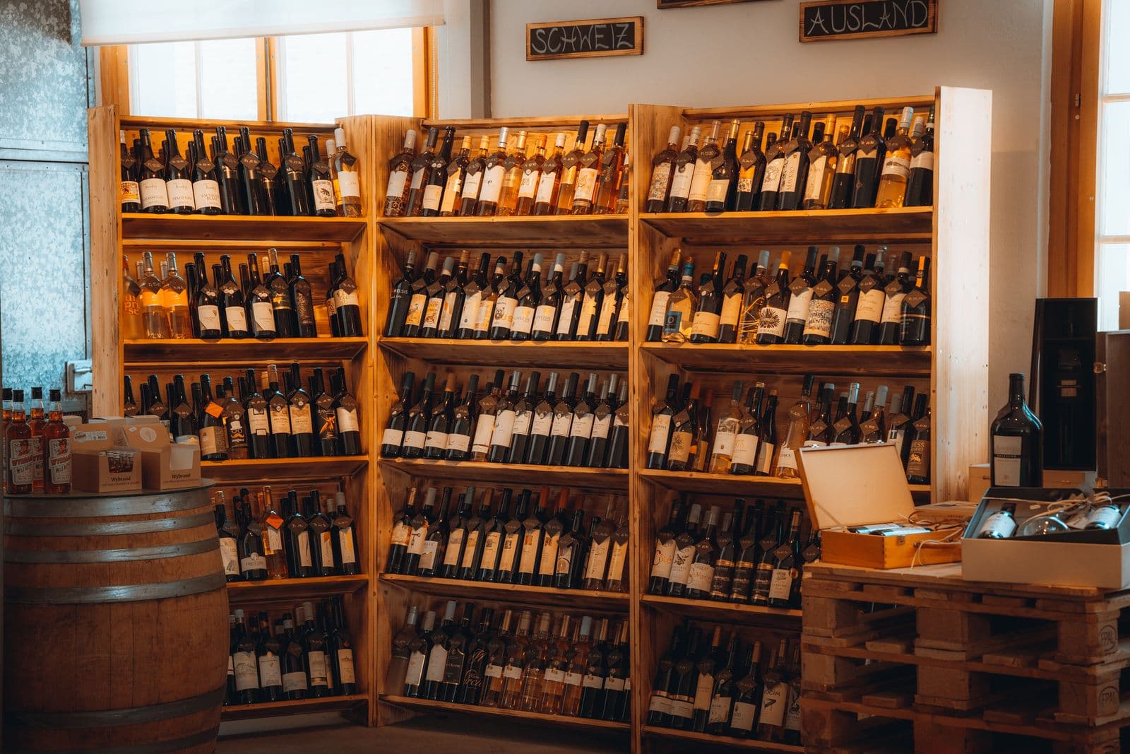 In der Vinothek Wyhus Aemme in Ramsei