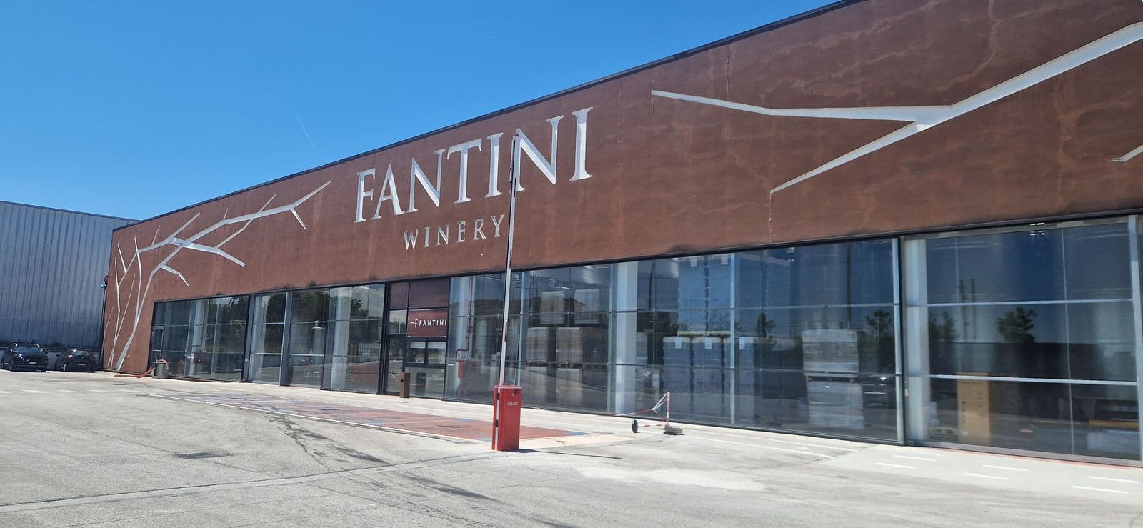 Die Fantini-Kellerei in Ortona